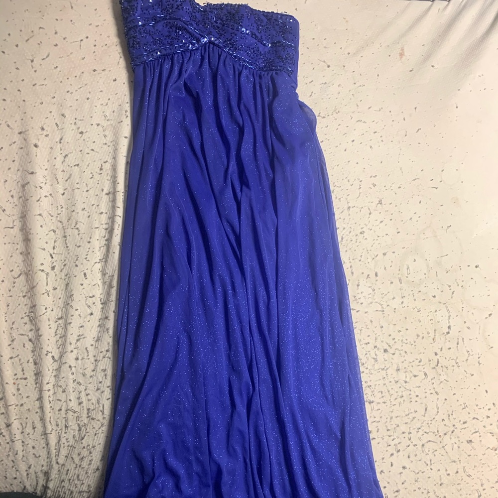 Formal dresses- price is for each dress. - Picture 5 of 8